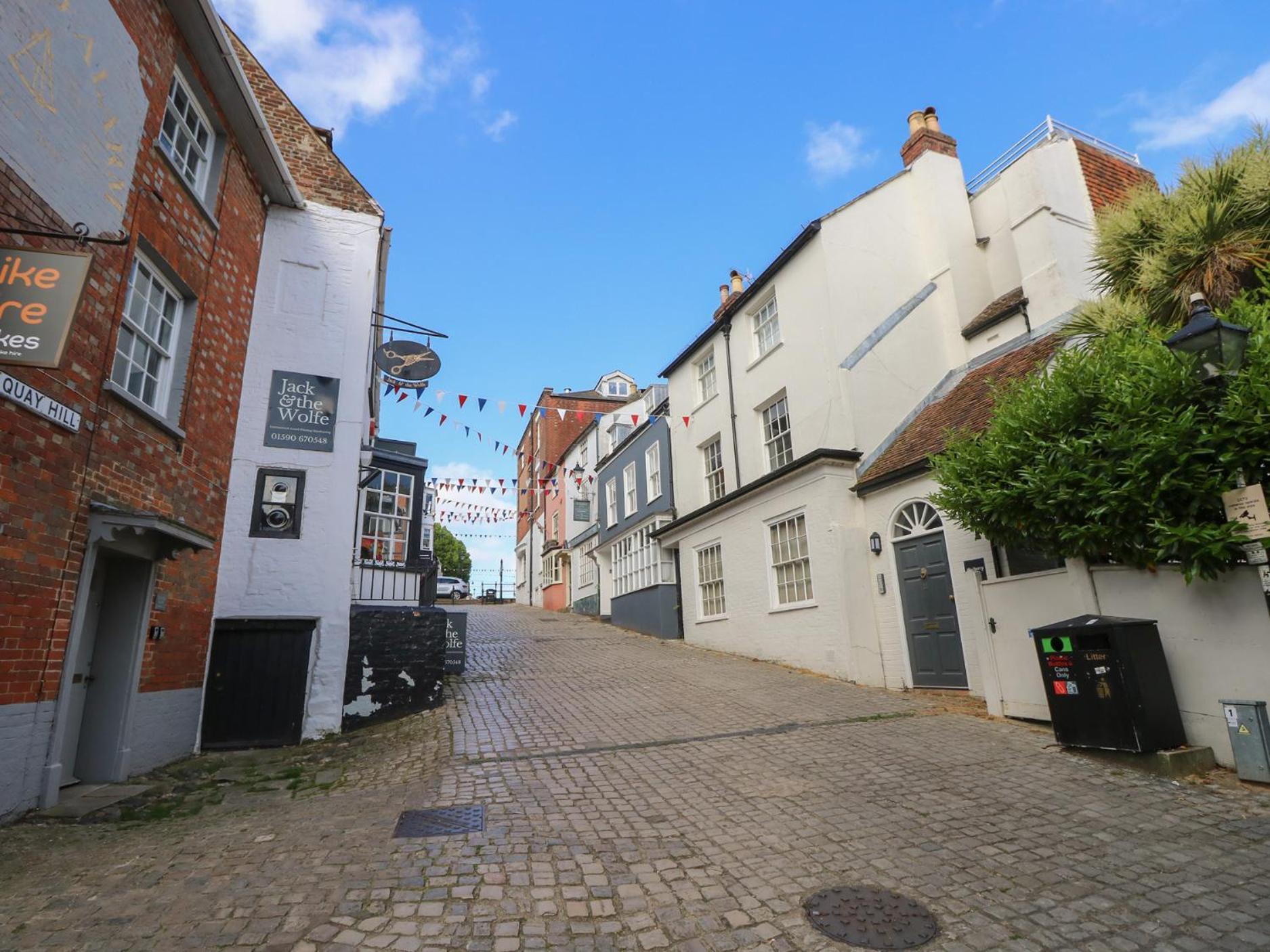 Captains Row Lymington Bagian luar foto