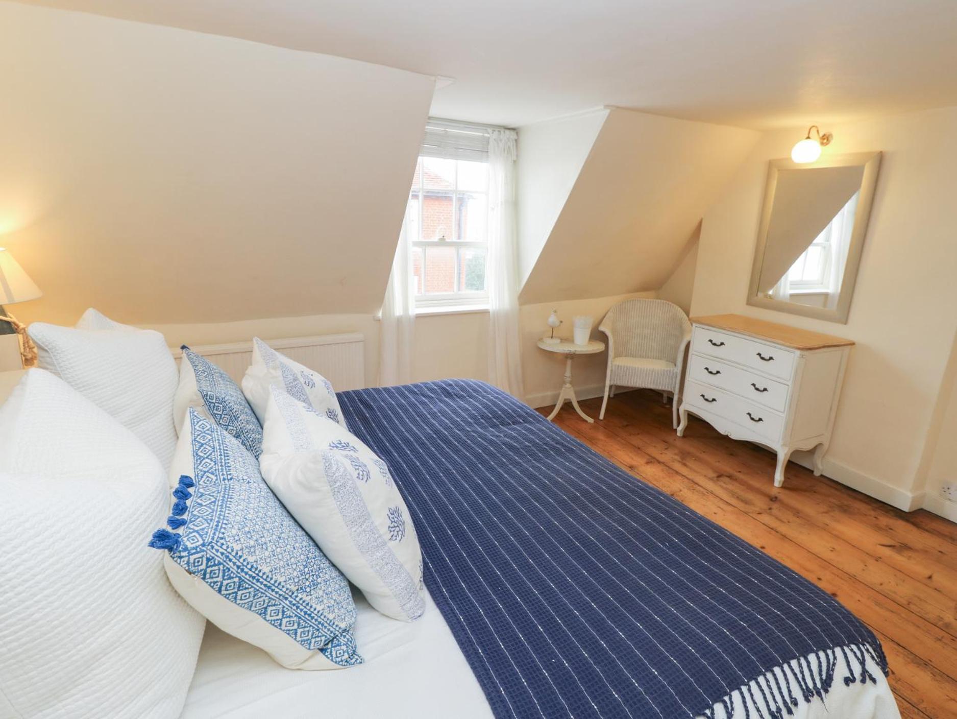 Captains Row Lymington Bagian luar foto