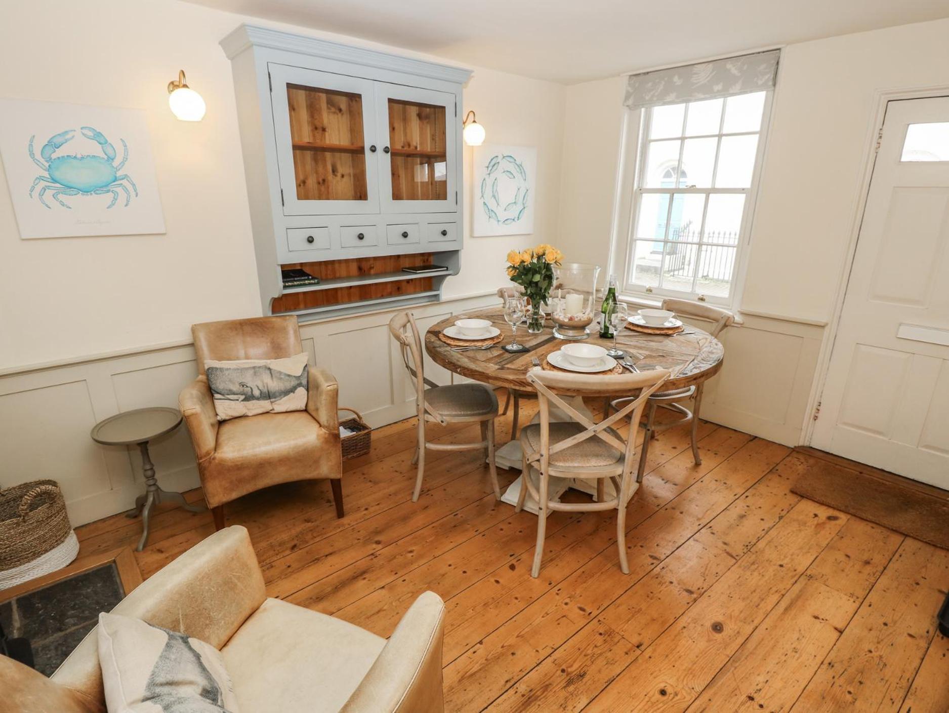 Captains Row Lymington Bagian luar foto